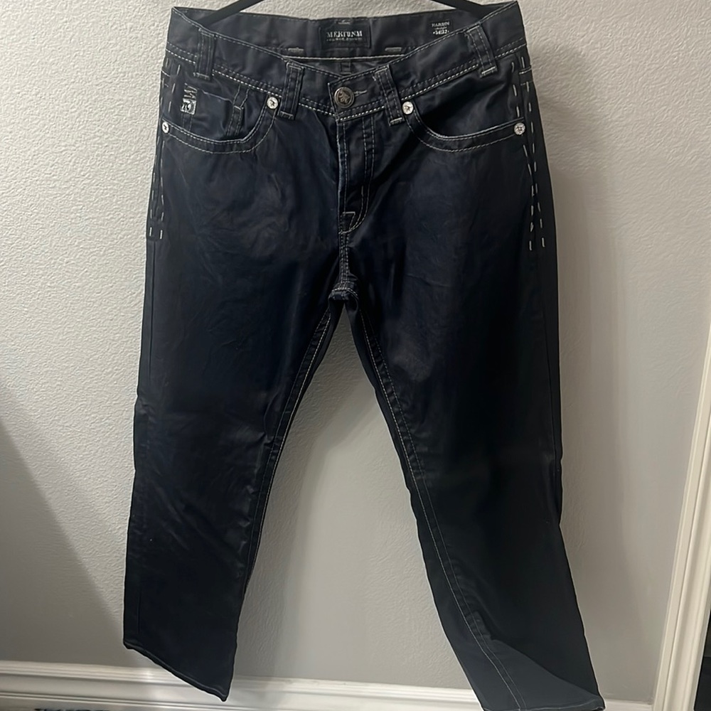 MERIRAM
A WELL TRAVELED DENIM CO.